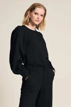 TOP Kae Black