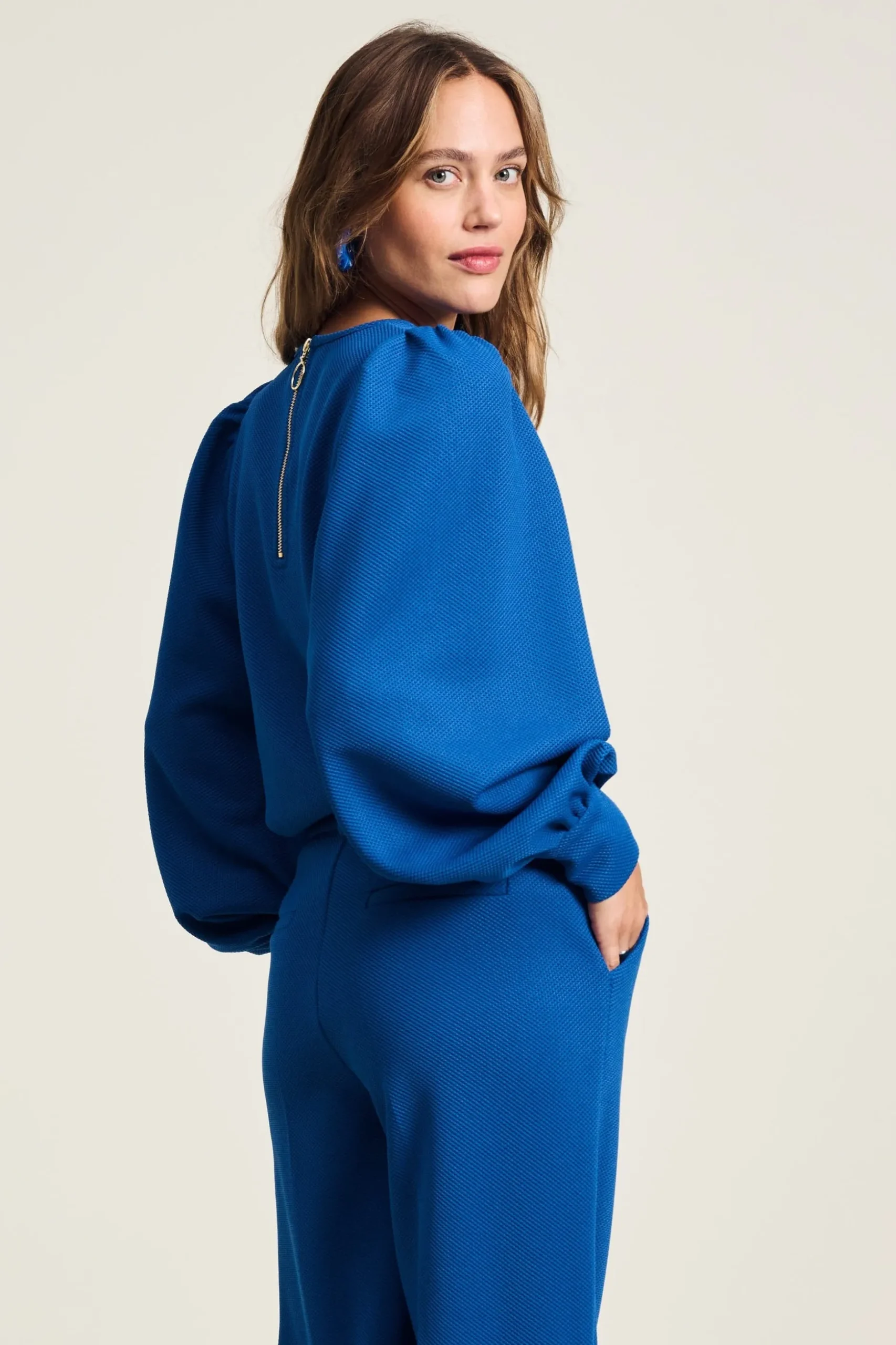TOP Mid Blue