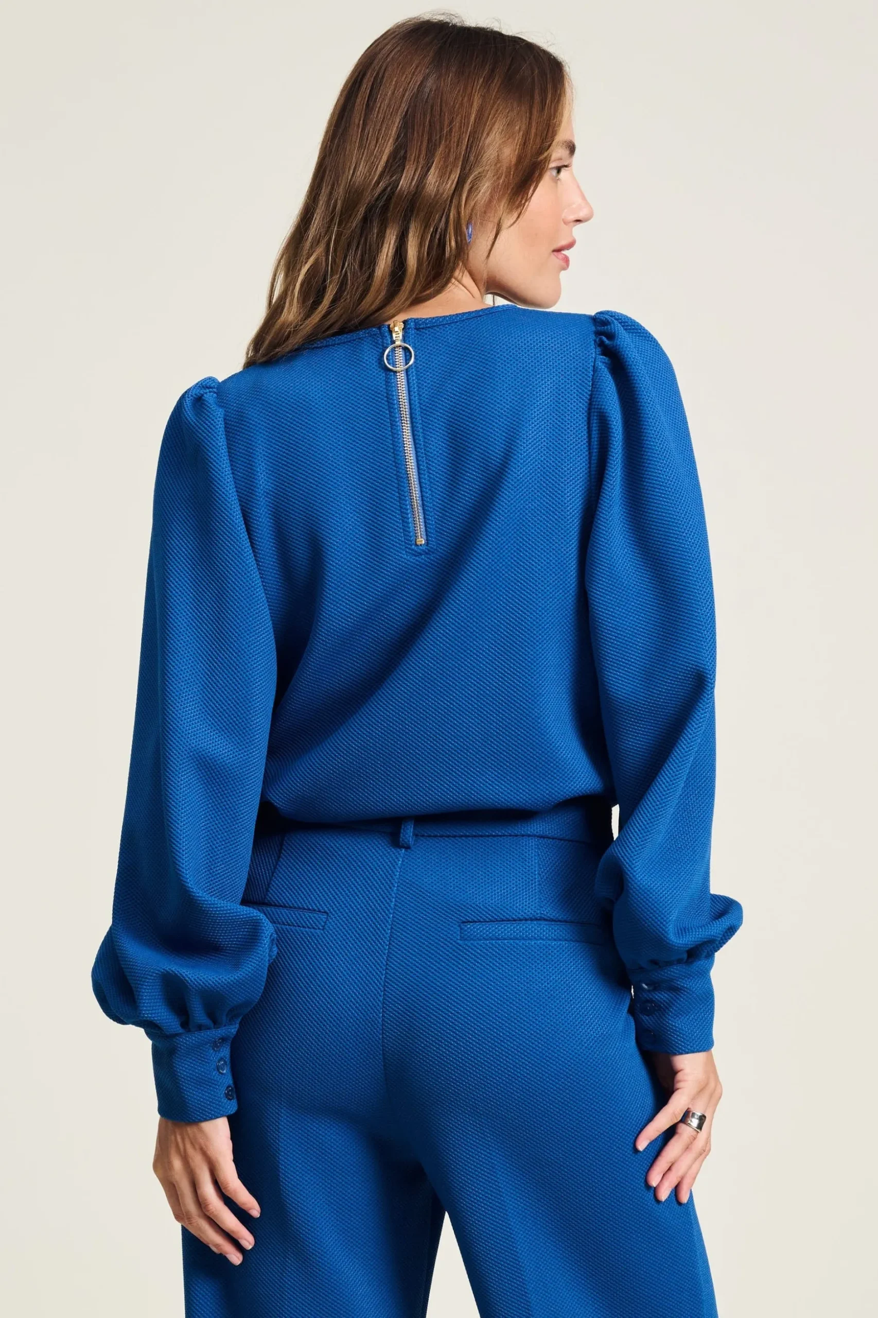 TOP Mid Blue